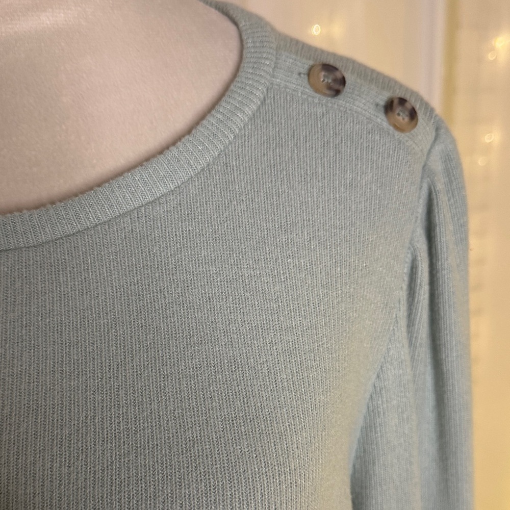 LC Lauren Conrad Soft Sage Green Shoulder Button Tunic - Picture 4 of 8